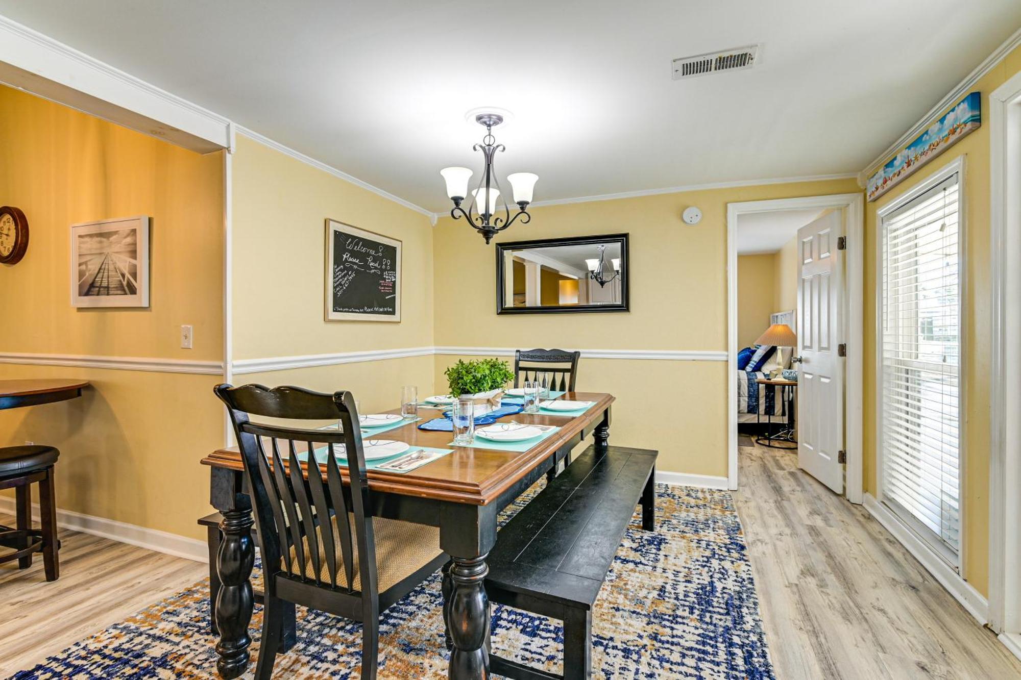 Lovely Myrtle Beach Getaway - Walk To Beach! Exterior photo