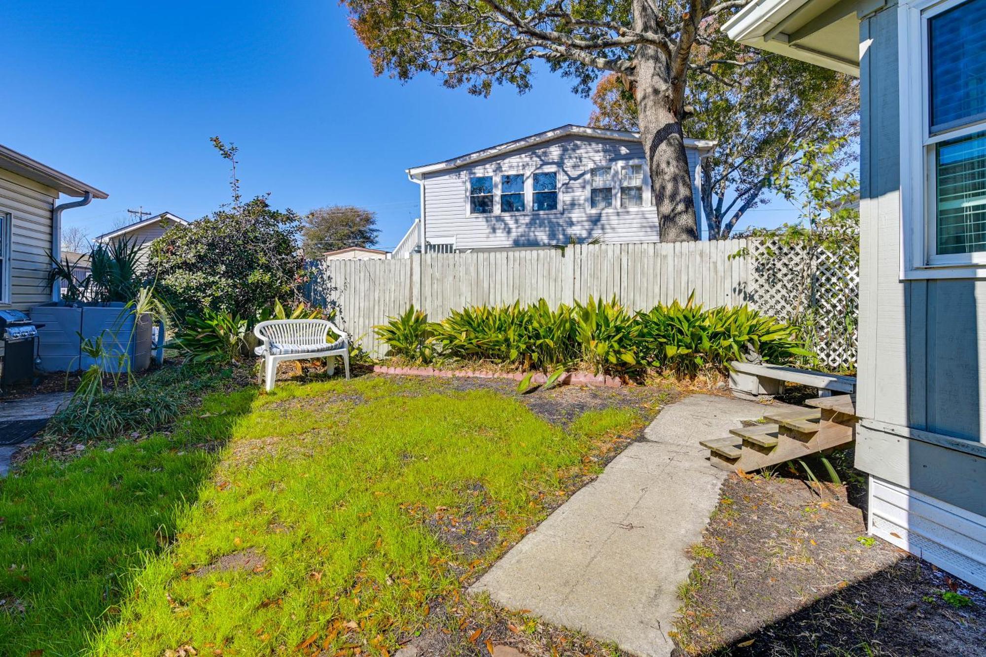 Lovely Myrtle Beach Getaway - Walk To Beach! Exterior photo