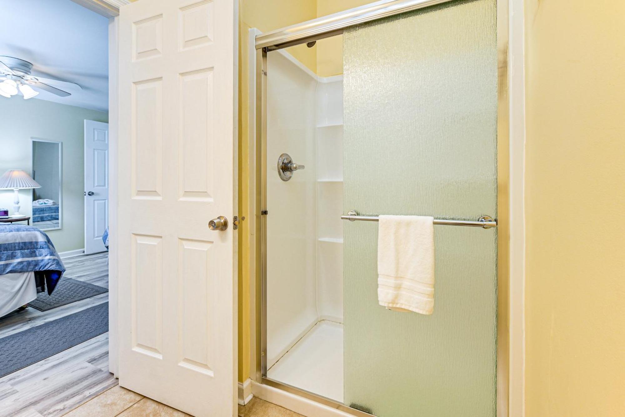 Lovely Myrtle Beach Getaway - Walk To Beach! Exterior photo